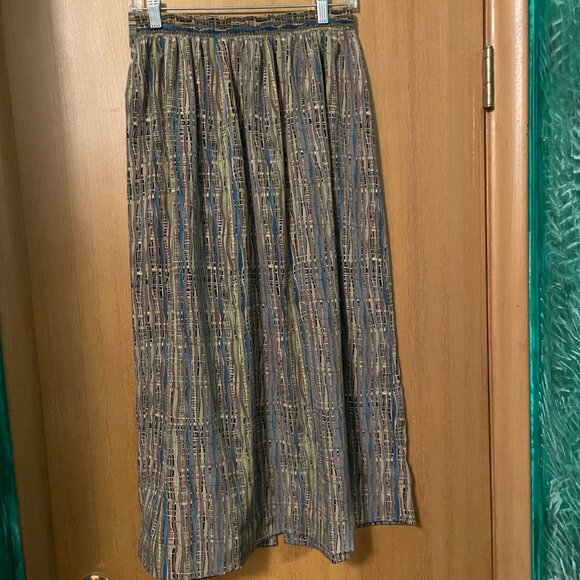 Michael Phillips Striped 2 piece blazer and button up skirt - Picture 10 of 10